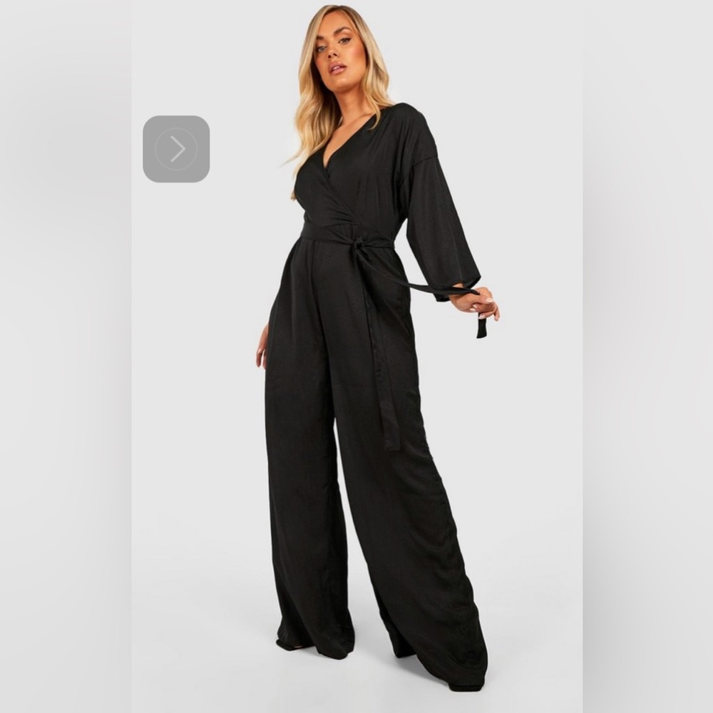 Boohoo PLUS LEOPARD JACQUARD SATIN TIE FRONT WIDE LEG JUMPSUIT